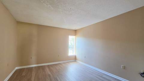 405 Marshall Court #7, Fort Walton Beach FL - photo 7 of 10