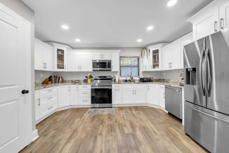 4 bedroom Detached Single Family at 415 Avon Lane, Bryn Mawr Park 1st Addn, Mary Esther — photo 1
