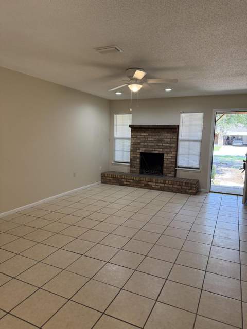 2910 Crescent Avenue, Crestview FL - photo 6 of 12