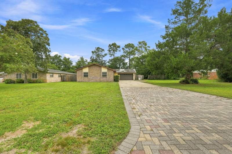 3 bedroom Detached Single Family at 822 Valparaiso Boulevard, Valparaiso Pinecrest 6, Niceville — photo 2