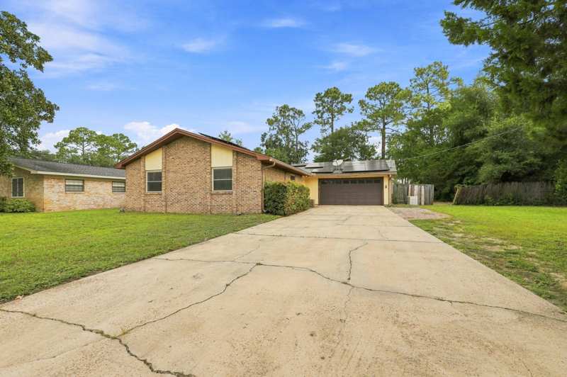 3 bedroom Detached Single Family at 822 Valparaiso Boulevard, Valparaiso Pinecrest 6, Niceville — photo 1