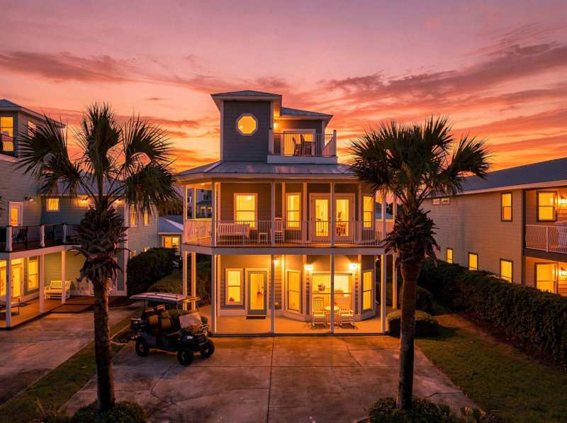 5 bedroom Detached Single Family at 81 Mark Street, Crystal Beach, Destin — photo 1