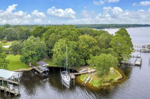 402 Tiger Pointe Drive, Niceville FL - photo 6 of 53