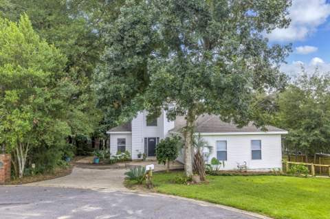 402 Tiger Pointe Drive, Niceville FL - photo 8 of 53