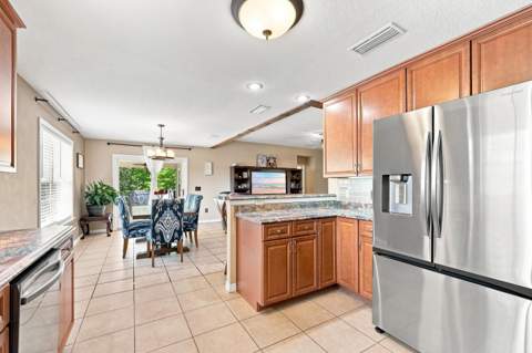 537 Hunters Ridge Road, DeFuniak Springs FL - photo 7 of 53