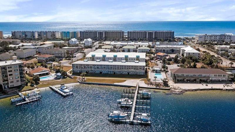 4 bedroom Townhouse at 340 Bluefish Drive #105, Soundside Lofts, Fort Walton Beach — photo 3