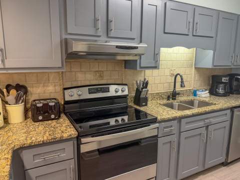 1114 Santa Rosa Boulevard #411, Fort Walton Beach FL - photo 13 of 29