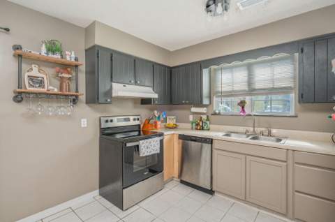 627 Lloyd Street, Fort Walton Beach FL - photo 11 of 25