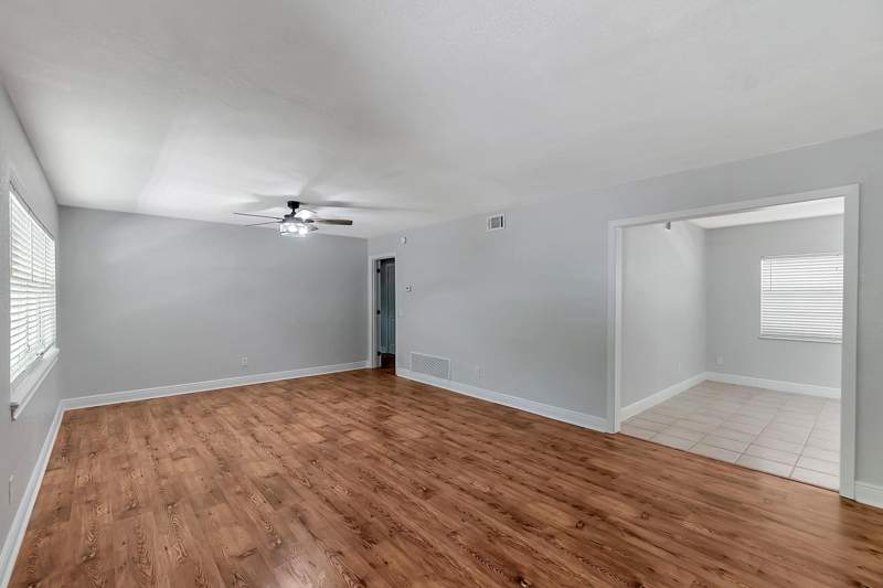 3 bedroom Detached Single Family at 8 SE Waynel Circle, Villa Russ Park, Fort Walton Beach — photo 4