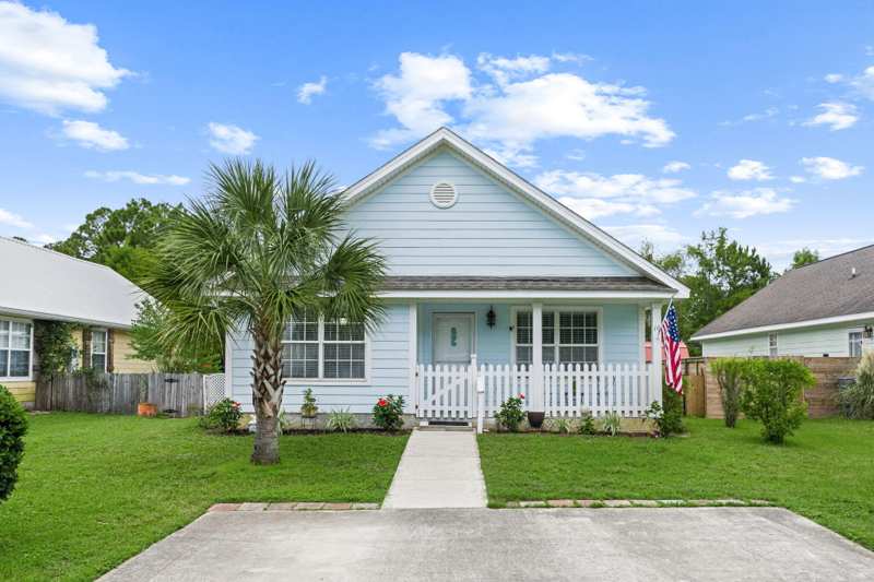 3 bedroom Detached Single Family at 19 N 3rd Street, Town Of Santa Rosa, Santa Rosa Beach — photo 1