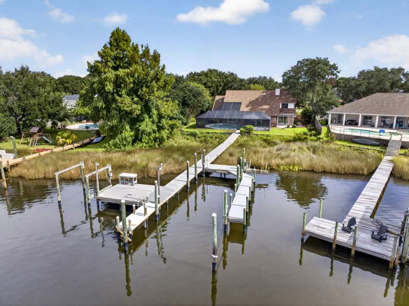 4 bedroom Detached Single Family at 136 Indian Bayou Drive, Indian Bayou, Destin — photo 4
