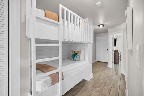 135 S Driftwood Bay #Unit 117, Miramar Beach FL - photo 15 of 39