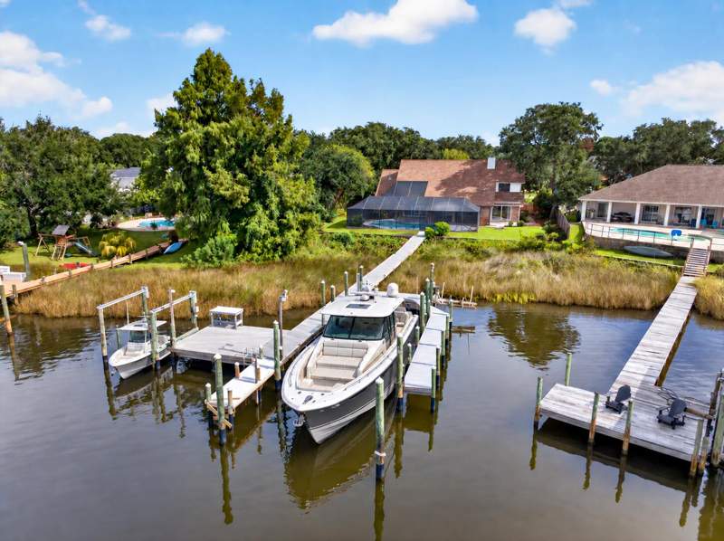 4 bedroom Detached Single Family at 136 Indian Bayou Drive, Indian Bayou, Destin — photo 5