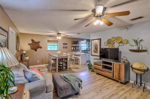 11 W Bayou Forest Drive, Freeport FL - photo 7 of 42