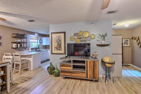 11 W Bayou Forest Drive, Freeport FL - photo 8 of 42