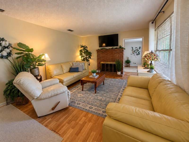 3 bedroom Detached Single Family at 303 Pontevedra Lane, Niceville Pines, Niceville — photo 2