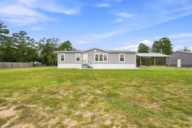 3 bedroom Manufactured Home at 377 Wagner Drive, Oakwood Hills, DeFuniak Springs — photo 5