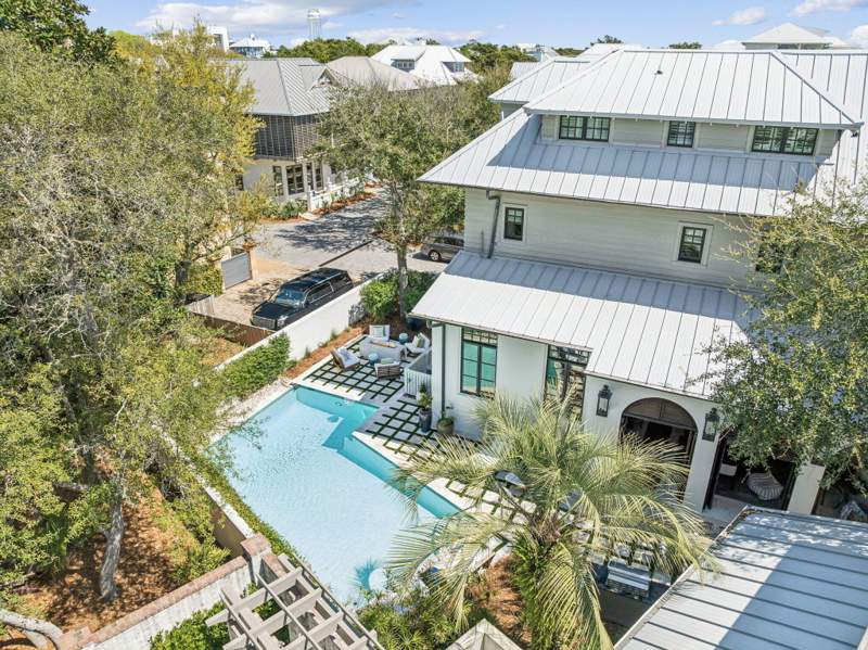 6 bedroom Detached Single Family at 216 Round Road, Rosemary Beach, Rosemary Beach — photo 2