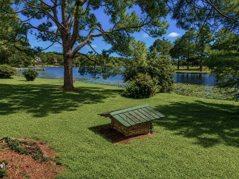3 bedroom Detached Single Family at 991 Pinewood Drive, Ten Lake Estates Unit 2, DeFuniak Springs — photo 4