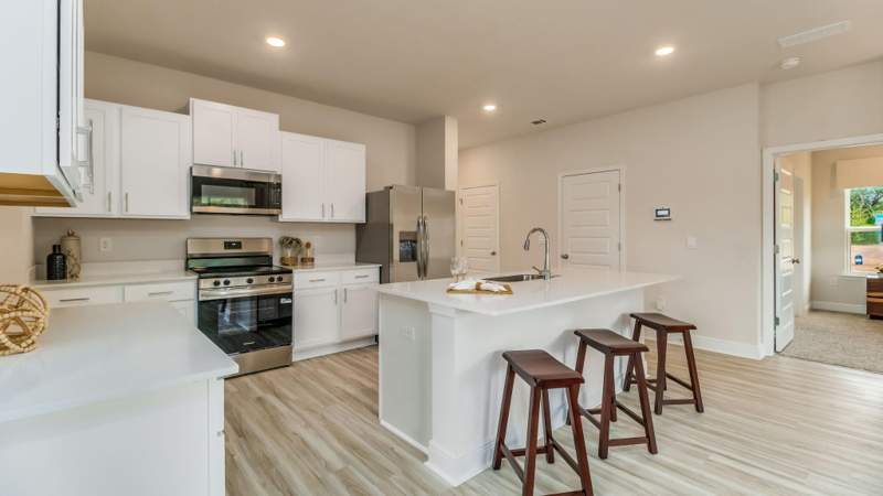 4 bedroom Detached Single Family at 5637 Thatcher Road, Oxford Place Ph 1, Crestview — photo 5