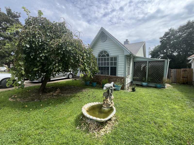 3 bedroom Detached Single Family at 311 Woodland Park Circle, Woodland Park, Mary Esther — photo 1