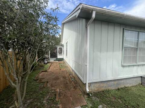 311 Woodland Park Circle, Mary Esther FL - photo 8 of 25