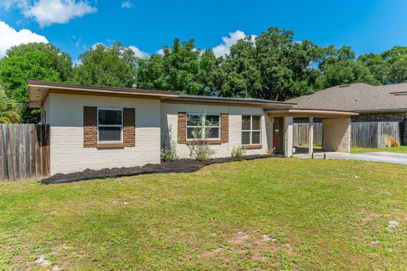 3 bedroom Detached Single Family at 357 NE Kepner Drive, Elliotts Point 4th Addn, Fort Walton Beach — photo 1