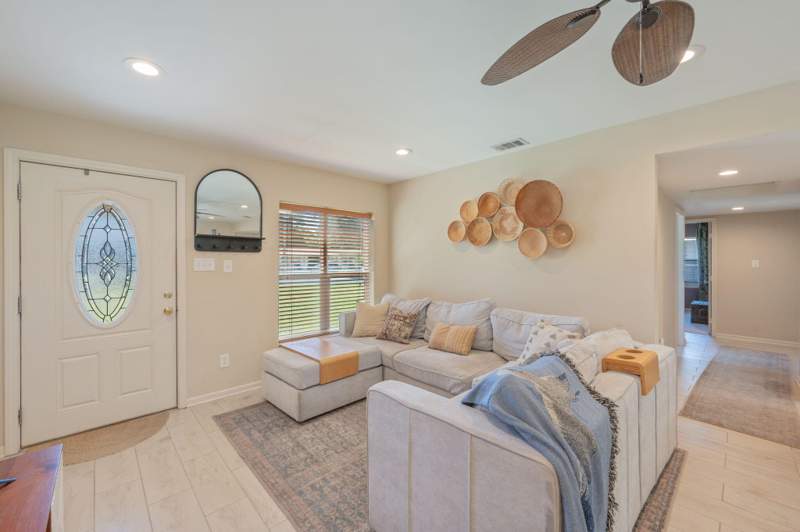 3 bedroom Detached Single Family at 357 NE Kepner Drive, Elliotts Point 4th Addn, Fort Walton Beach — photo 5