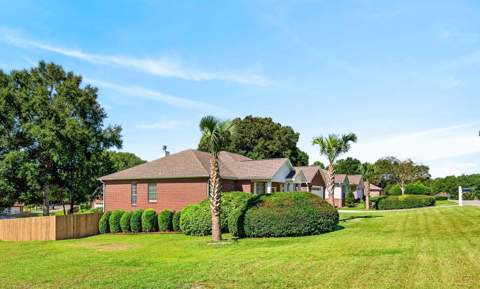601 W Lynn Brook, Crestview FL - photo 7 of 38
