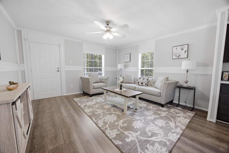 2 bedroom Mobile Home at 29 Canterbury Drive, Oakwood Hills Unit 2, DeFuniak Springs — photo 5