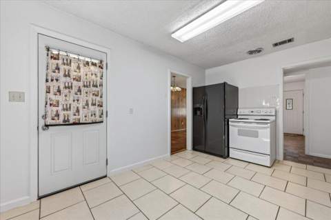 222 NW Moriarty Street, Fort Walton Beach FL - photo 18 of 41