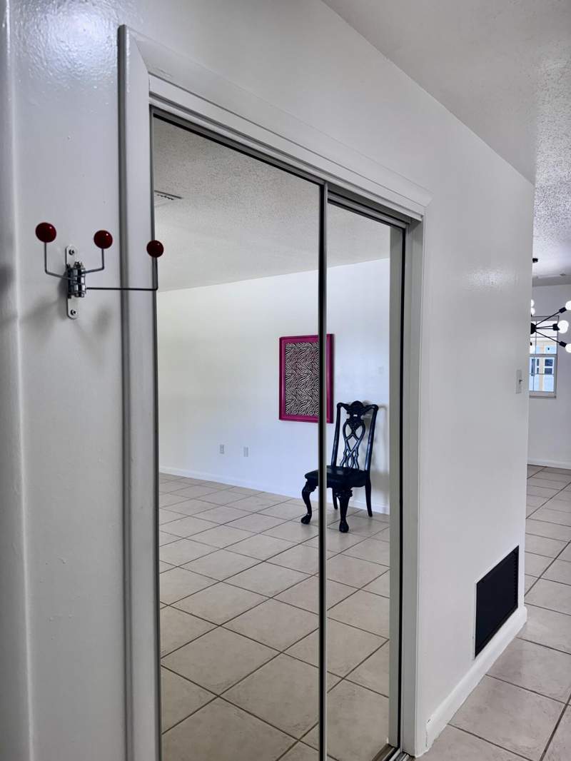 3 bedroom Detached Single Family at 210 NW Wright Parkway, Vesta Heights 5th Addition, Fort Walton Beach — photo 2