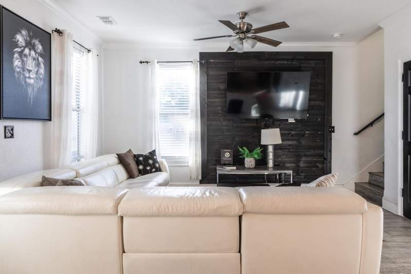 6 bedroom Detached Single Family at 4555 Village Way, Villages Of Crystal Beach, Destin — photo 2