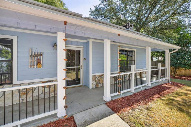 4 bedroom Detached Single Family at 12 Corbin Court, Grand Ridge Ph I Lot 6 Blk C, Niceville — photo 4