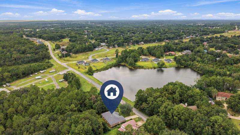 3 bedroom Detached Single Family at 521 Shoal River Drive, Lakeside East Amended Lot 42 Blk C, Crestview — photo 2