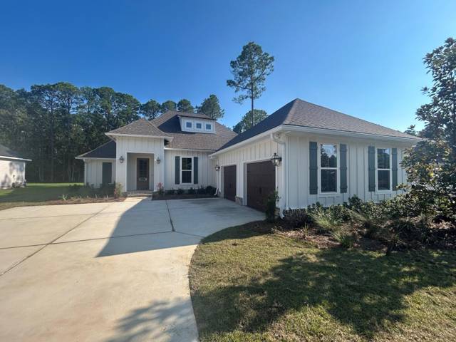 23 W Captain Fritz Way