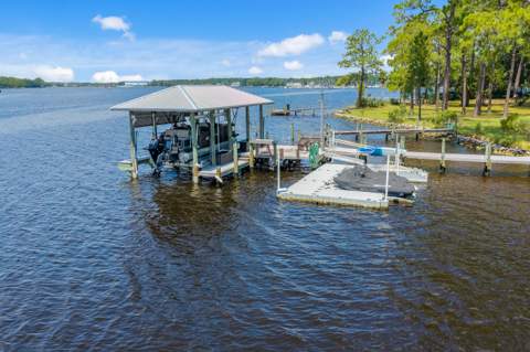 1027 Christy Drive, Niceville FL - photo 7 of 108