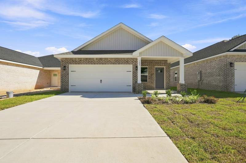 3 bedroom Detached Single Family at 103 Horizon Way, Longview Estates, Crestview — photo 1