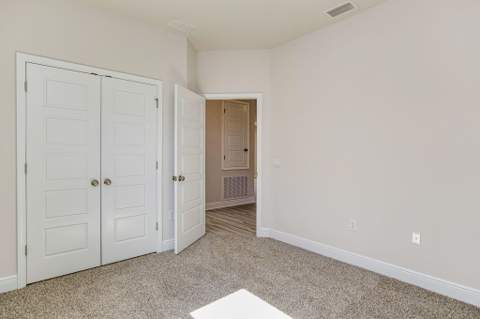 3027 Heritage Plantation Boulevard, Laurel Hill FL - photo 12 of 49