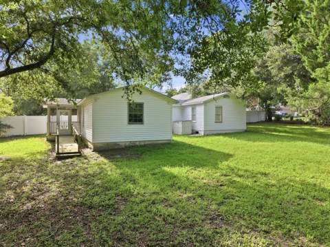 237 SE Brooks Street, Fort Walton Beach FL - photo 8 of 40
