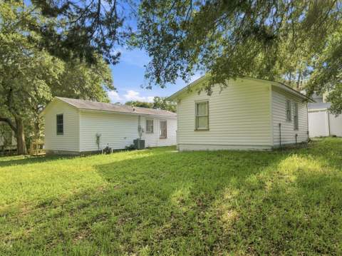 237 SE Brooks Street, Fort Walton Beach FL - photo 9 of 40