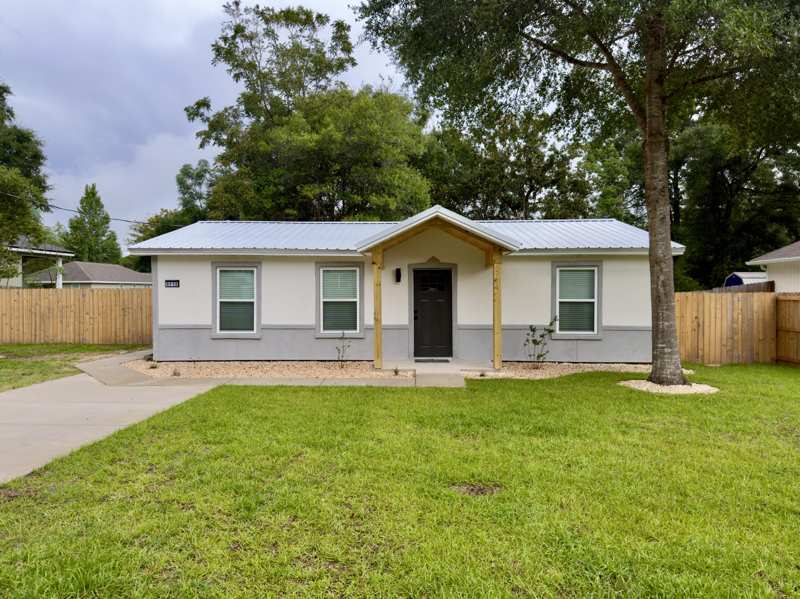 3 bedroom Detached Single Family at 3172 Maple Street, Garden City, Crestview — photo 1