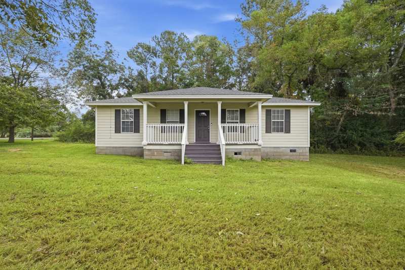 3 bedroom Detached Single Family at 3894 Sunnyside Avenue, Metes & Bounds, Laurel Hill — photo 1