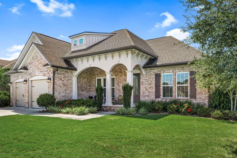 4 bedroom Detached Single Family at 389 Meadow Lake Drive, Hammock Bay, Freeport — photo 3