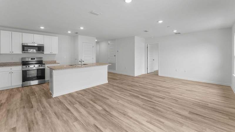 4 bedroom Detached Single Family at 76 Dockside Road, Magnolia at the Bluffs Phase III, Freeport — photo 5