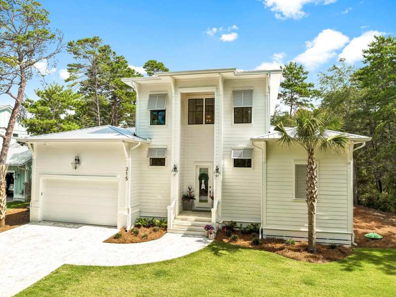 4 bedroom Detached Single Family at 215 Walnut Street, Gulfview Heights 1st Addn, Santa Rosa Beach — photo 1