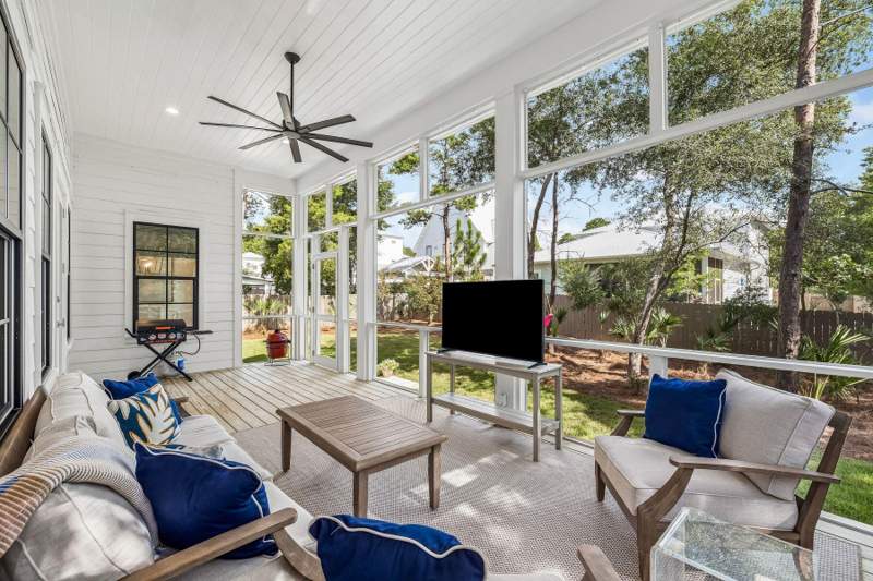 4 bedroom Detached Single Family at 215 Walnut Street, Gulfview Heights 1st Addn, Santa Rosa Beach — photo 5