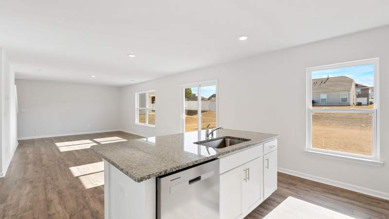 4 bedroom Detached Single Family at 86 Dockside Road, Magnolia At The Bluffs Phase III, Freeport — photo 5