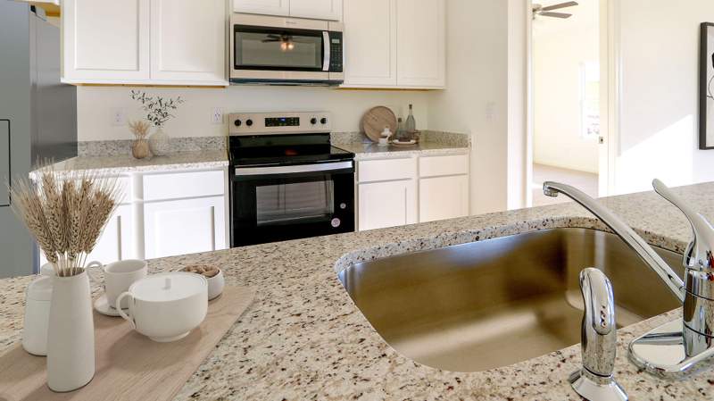 3 bedroom Detached Single Family at 96 Dockside Road, Magnolia at the Bluffs Ph 3, Freeport — photo 5