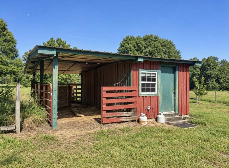1 bedroom Farm at 8056 Yellow River Baptist Church, Baker, Baker — photo 4